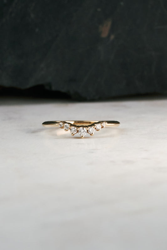 Contour Diamond Band