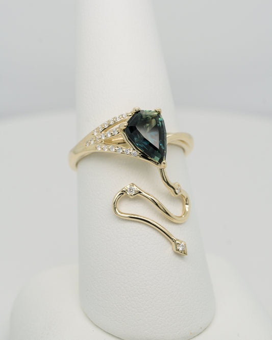 The Flying A Kite Ring